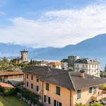 Boutique Overlooking The Daire Mezzegra