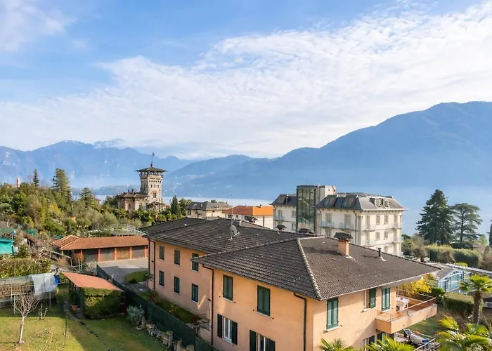 Boutique Overlooking The Daire Mezzegra