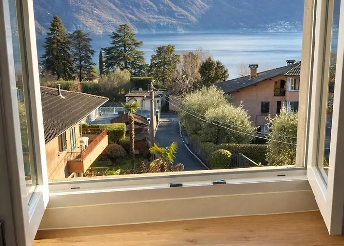 Boutique Overlooking The Daire *